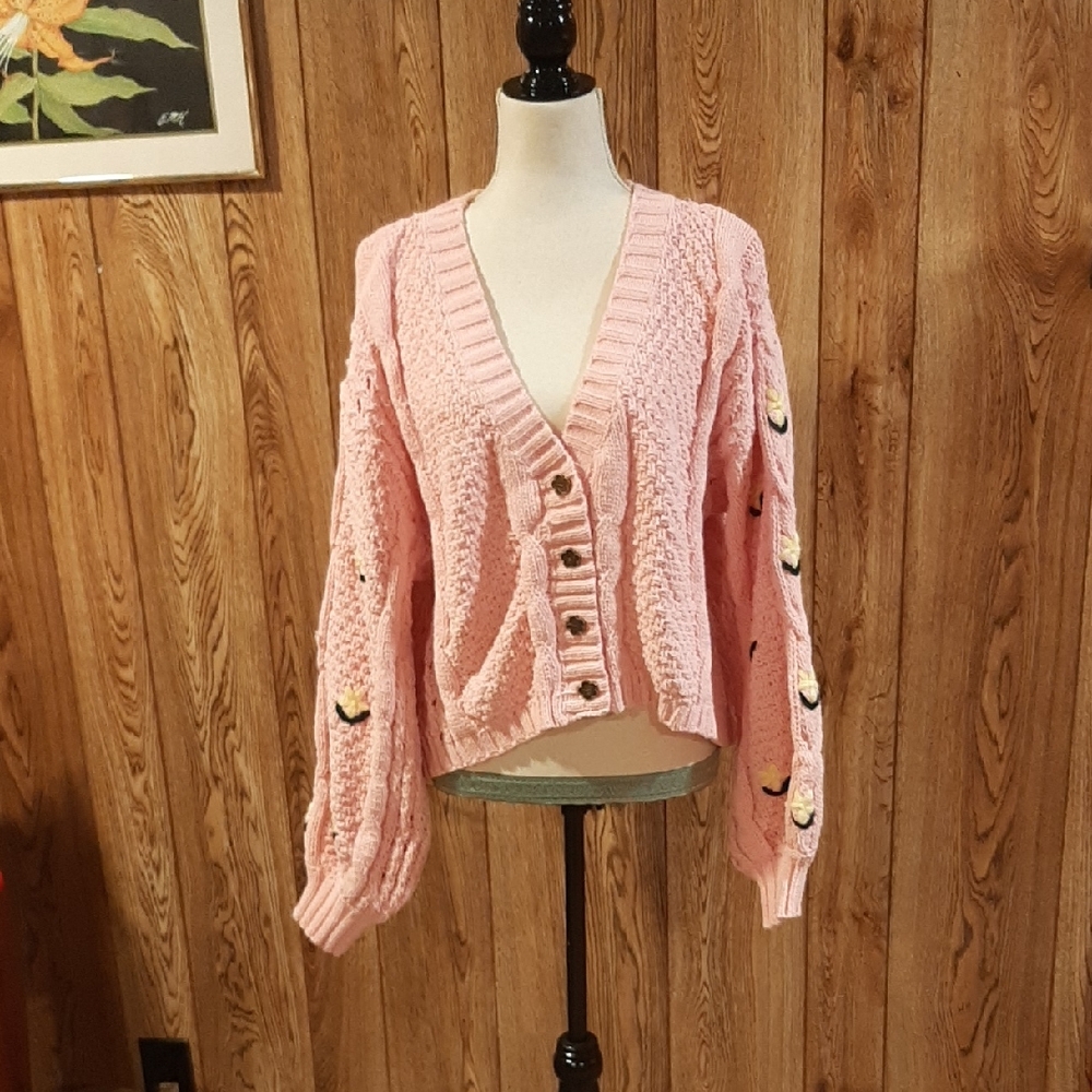 🌸NWT POL Pink Chenille Balloon-Sleeve Flower-Patched Cardigan (L)🌸